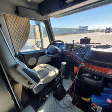 Load image into Gallery viewer, Volvo VNL 770 Diamond Stitch Leather Floor mats