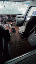 Load image into Gallery viewer, Kenworth T680 Diamond Stitch Leather Floor mats