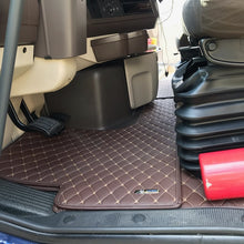 Load image into Gallery viewer, Volvo VNL 780 730 Diamond Stitch Leather Floor mats 4 Piece kit